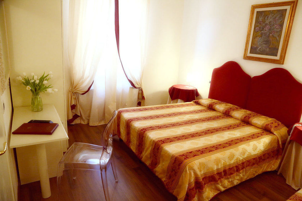 Albergo Moderno Lucca Eksteriør billede